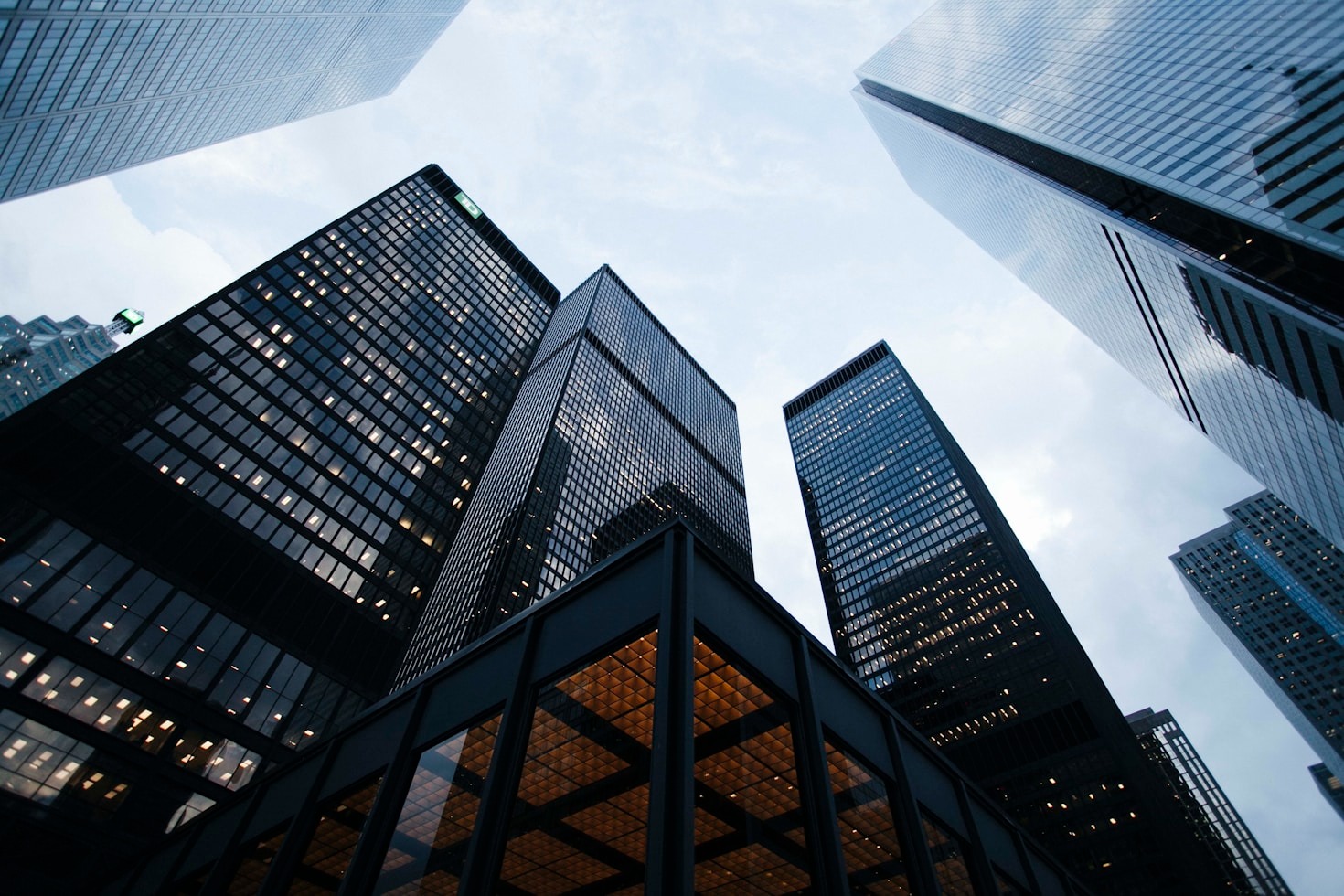 How Custom Software Drives International Market Expansion